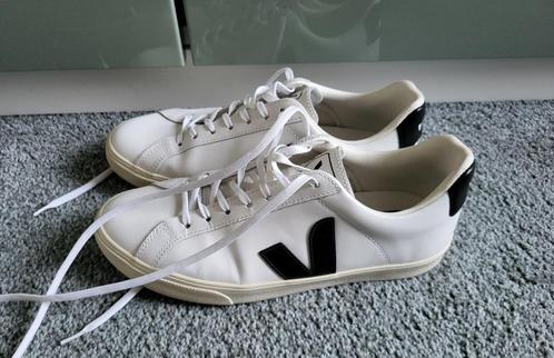 Leuke Veja sneakers, mt 38, Kleding | Dames, Schoenen, Zo goed als nieuw, Sneakers of Gympen, Wit, Ophalen