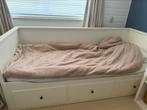 Hemnes bedbank, Huis en Inrichting, Slaapkamer | Bedden, Ophalen, Eenpersoons, Wit, Zo goed als nieuw