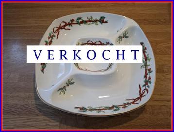 Royal Worcester  HOLLY RIBBONS Vierkante OVENSCHAAL beschikbaar voor biedingen