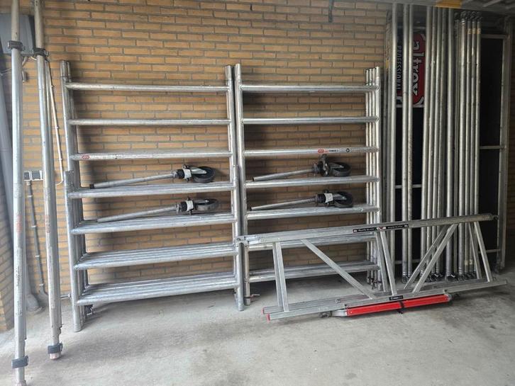 Altrex aluminium rolsteiger 9.20, Doe-het-zelf en Verbouw, Steigers, Gebruikt, Rolsteiger of Kamersteiger, 5 meter of hoger, Ophalen