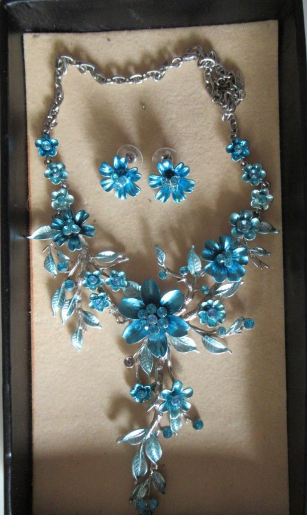 Ketting Supermooi met oorbellen, Sieraden, Tassen en Uiterlijk, Kettingen, Nieuw, Overige materialen, Goud, Met hanger, Met strass