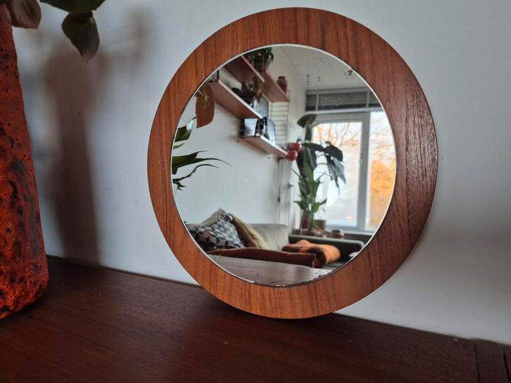 Vintage spiegel rond. Facet geslepen met teakhout., Huis en Inrichting, Woonaccessoires | Spiegels, Ophalen of Verzenden