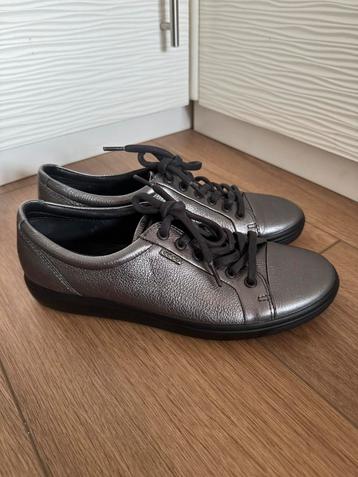 Zilver/grijs kleurige Ecco 42 soft. beschikbaar voor biedingen