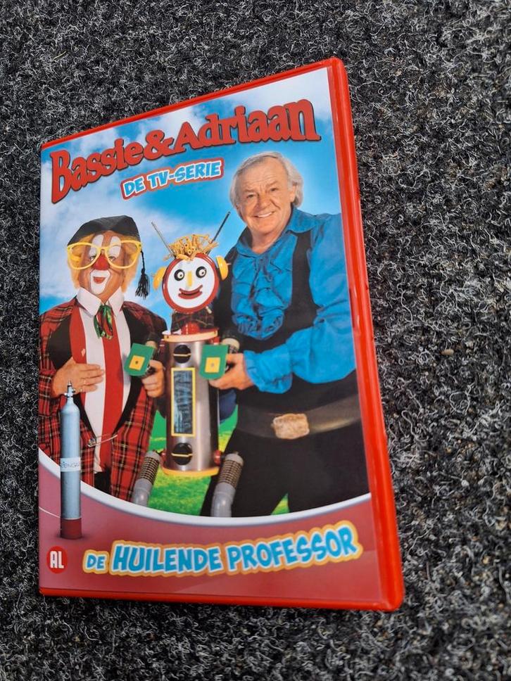 DVD BASSIE EN ADRIAAN DE HUILENDE PROFESSOR (NIEUW!!), Cd's en Dvd's, Dvd's | Kinderen en Jeugd, Film, Avontuur, Alle leeftijden