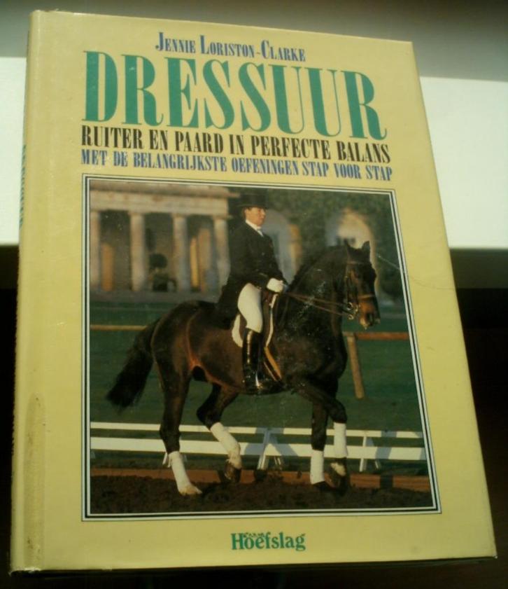 Dressuur. Ruiter en paard in perfecte balans(9038400667)., Boeken, Dieren en Huisdieren, Zo goed als nieuw, Paarden of Pony's