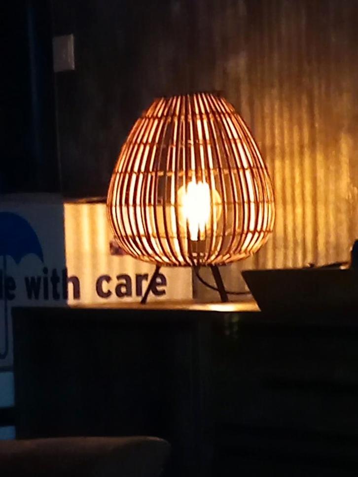 Sfeervolle lamp voor een gezellige avond, Huis en Inrichting, Lampen | Vloerlampen, Ophalen of Verzenden