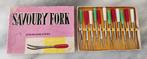 Vintage: Savoury forks / little forks / cocktail vorkjes, Ophalen of Verzenden, Kunststof