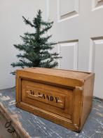 Grutterskistje W. KANDY, volkskunst, gehouten., Ophalen of Verzenden