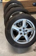 Te koop set winterbanden + velgen, Auto-onderdelen, Banden en Velgen, 15 inch, Banden en Velgen, Nieuw, Personenwagen
