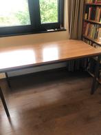 Bureau met houten blad en metalen poten, Ophalen of Verzenden, Gebruikt, Bureau