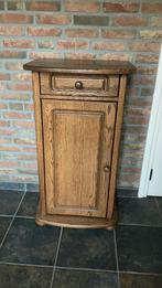 Kastje Gratis, Huis en Inrichting, Slaapkamer | Nachtkastjes, Ophalen, Zo goed als nieuw, Minder dan 45 cm, 70 cm of meer