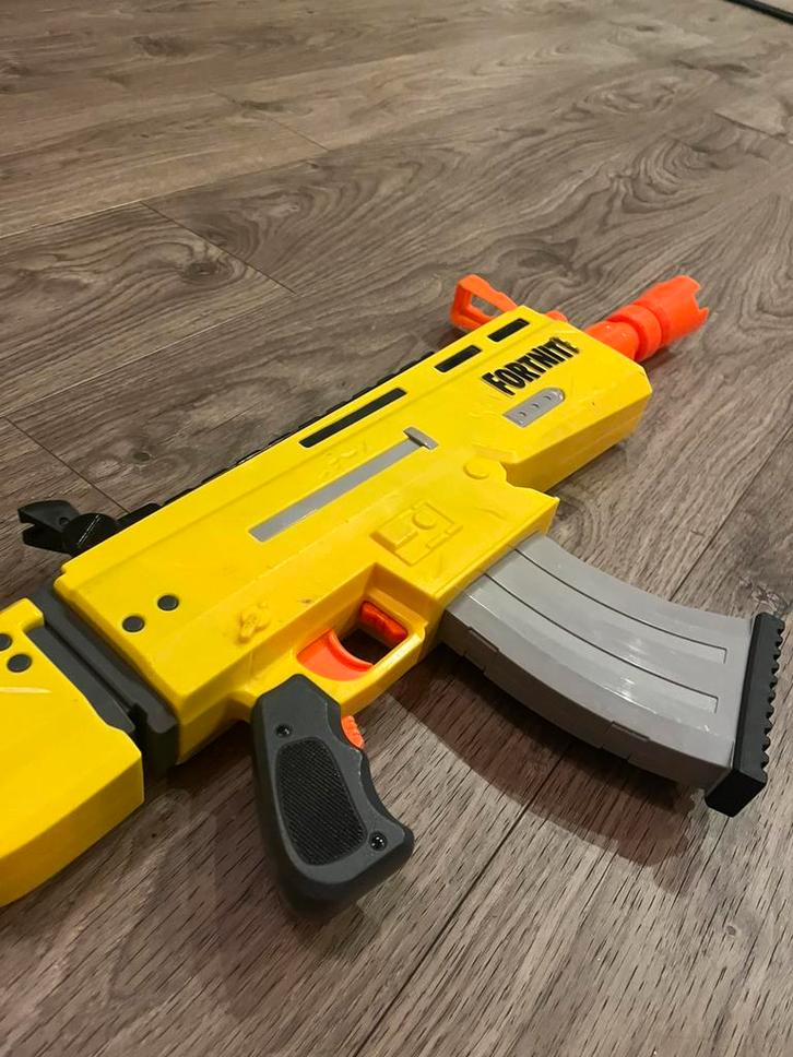 Fortnite Nerf Gun - Leuke Blaster!, Kinderen en Baby's, Speelgoed | Overig, Gebruikt, Jongen of Meisje, Ophalen