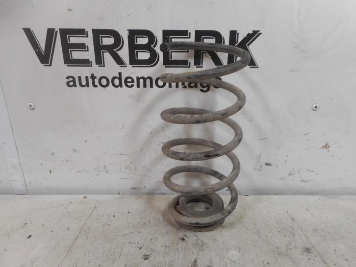 Schroefveer Achter Opel Corsa D (2006-07/2014-12) codeac, Auto-onderdelen, Ophanging en Onderstel, Opel, Gebruikt