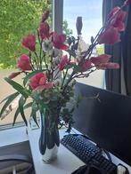 Chroomkleurige vaas met kunstbloemen, Ophalen of Verzenden, Overige soorten, Minder dan 100 cm
