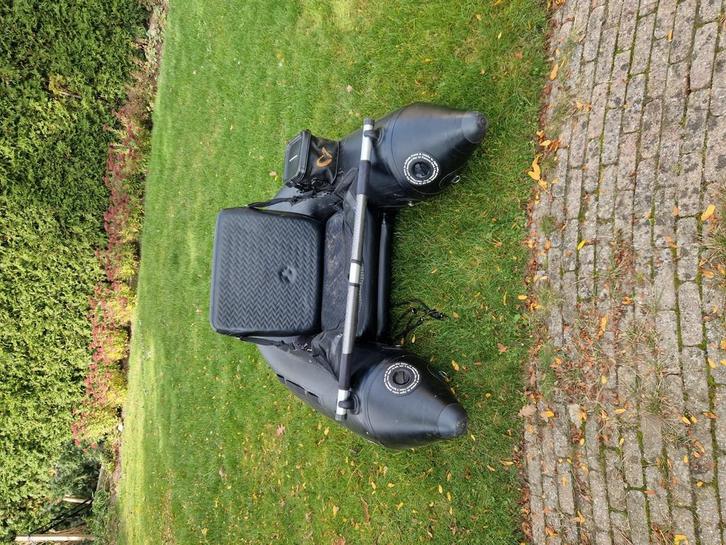 Savage gear bellyboat, Watersport en Boten, Hengelsport | Roofvissen, Gebruikt, Overige typen, Ophalen of Verzenden
