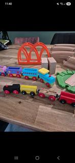 Houten trein set met rails en accessoires KOOPJE, Ophalen, Zo goed als nieuw, 2 tot 4 jaar