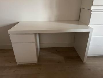 IKEA Malm bureau wit 140x65 cm - afbeelding 1