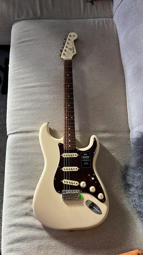 Fender Vintera 60s Stratocaster, Muziek en Instrumenten, Snaarinstrumenten | Gitaren | Elektrisch, Gebruikt, Fender, Ophalen