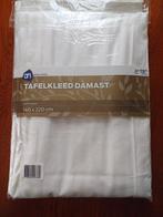 Tafelkleed Damast 140 x 220 cm wit, Albert Heijn, Ophalen of Verzenden, Nieuw, Rechthoek, Binnen