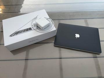 Apple MacBook Pro 13 inch 2016 (nieuwe accu en laadkabel) beschikbaar voor biedingen
