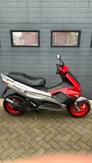 Gilera runner 50cc SP PRO DD - 11.000 KM - NETJES - BROM 2t beschikbaar voor biedingen