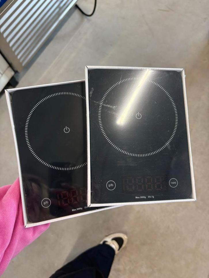 2x Nieuwe IKEA GENOMSNITT keukenweegschalen, Witgoed en Apparatuur, Weegschalen, Nieuw, Digitaal, Keukenweegschaal, 1 tot 500 gram