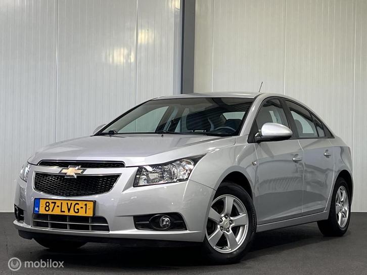 Chevrolet Cruze 1.6 LS [ NAP trekhaak LM velgen PDC ], Auto's, Chevrolet, Bedrijf, Te koop, Cruze, ABS, Airbags, Airconditioning