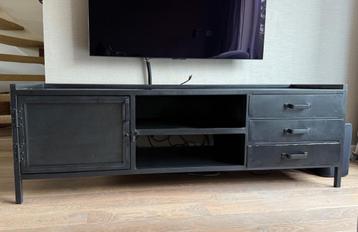 Industriële tv kast