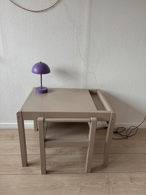 Set of apart te koop - bureau met stoel en opberg bankje, Kinderen en Baby's, Kinderkamer | Tafels en Stoelen, Zo goed als nieuw