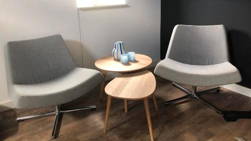 Retro stijl fauteuils lichtgrijs 2 stuks, Huis en Inrichting, Fauteuils, Gebruikt, Stof, 50 tot 75 cm, Minder dan 75 cm, Ophalen