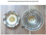 2 zilverkleurige presenteerschalen met ajourrand, Ophalen of Verzenden, Gebruikt, Rechthoekig, Overige materialen
