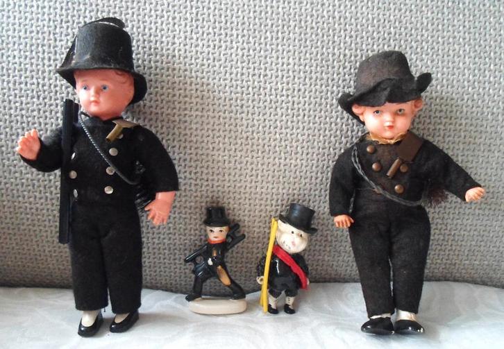 3 Schoorsteenvegers popjes + 1 porseleinen schoorsteenveger., Verzamelen, Poppen, Zo goed als nieuw, Pop, Ophalen of Verzenden