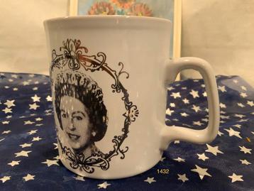 Silver Jubilee HM Queen Elizabeth 2nd 1852-1977 mug beschikbaar voor biedingen