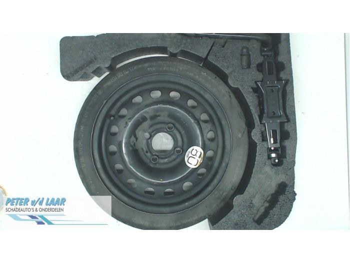 Thuiskomer van een Nissan Micra, Auto-onderdelen, Banden en Velgen, Personenwagen, Gebruikt, 3 maanden garantie, Ophalen of Verzenden