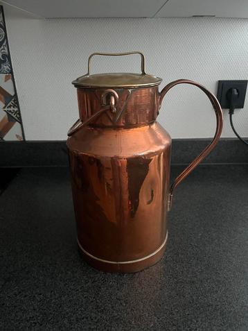 Oude Koperen Melkbus beschikbaar voor biedingen