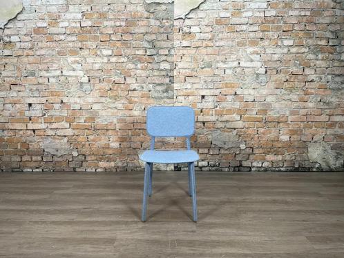 Ligne Roset Felt Chair blauw bij TheReSales, Huis en Inrichting, Stoelen, Zo goed als nieuw, Eén, Stof, Blauw, Ophalen