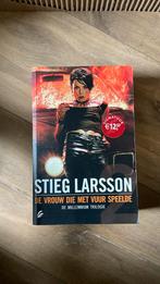 Stieg Larsson - De vrouw die met vuur speelde, Boeken, Gelezen, Stieg Larsson, Ophalen of Verzenden