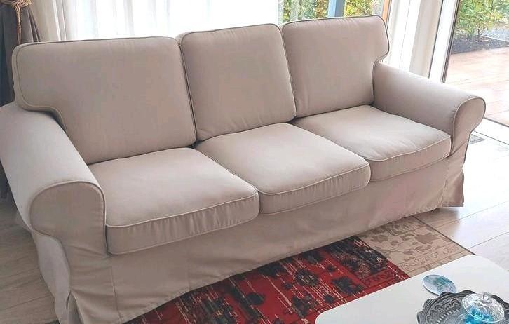 Zgan Ikea 3 zitsbank Ektorp 3-zits rechte bankstel beige, Huis en Inrichting, Banken | Bankstellen, Zo goed als nieuw, Rechte bank