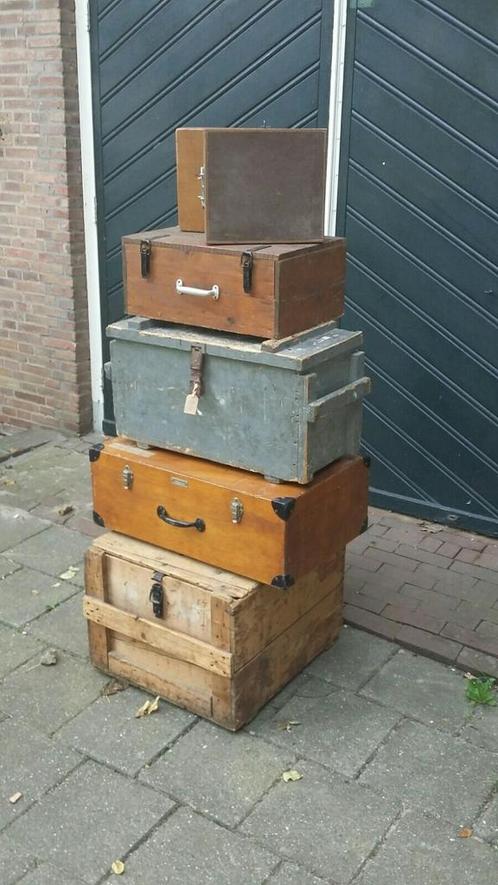 Antieke kist , koffer,  rieten mand uit frankrijk, Huis en Inrichting, Woonaccessoires | Kisten, Gebruikt, Minder dan 50 cm, Ophalen
