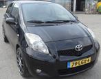 Toyota YARIS 1.3 VVTi aspiration airco, Auto's, Voorwielaandrijving, 1025 kg, 101 pk, Gebruikt