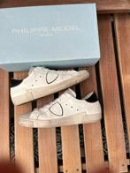 Phillip Model, Verzenden, Zo goed als nieuw