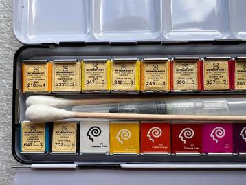 A: Rembrandt aquarelverf luxe set 14 napjes PLUS 10  Napjes  beschikbaar voor biedingen