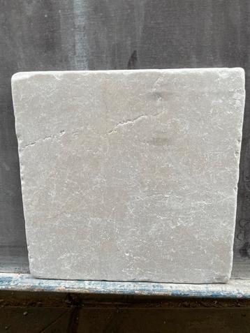 Tegels | Beige travertin | 20,5x20,5x1cm beschikbaar voor biedingen