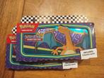 Pokémon Charizard Back to School Tin - 2 Boosters, Ophalen of Verzenden, Nieuw, Overige typen