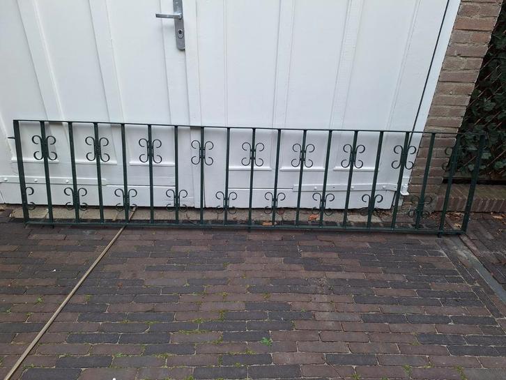 Mooi sierlijk ijzeren hekwerk / tuinhek, Tuin en Terras, Tuinhekken en Hekwerk, Gebruikt, Tuinhek, IJzer, Ophalen