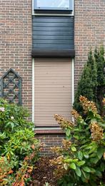 Rolluik met motor ca 1.85m x 1.05 m (LxB), Doe-het-zelf en Verbouw, Rolluiken, Ophalen, Gebruikt, 100 tot 150 cm, Bruin