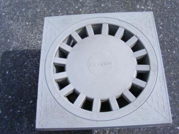  Te koop afvoerputje kunststof 20cm vierkant  beschikbaar voor biedingen