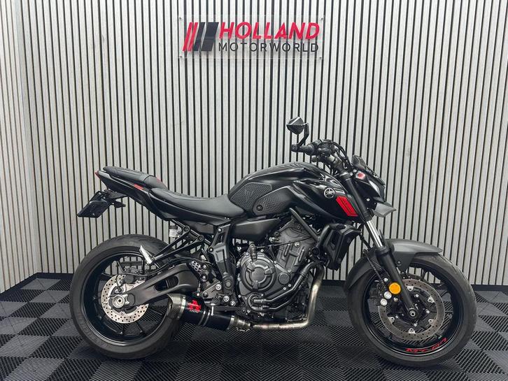 Yamaha MT-07 2022 Zwart custom uitvoering MT 07, Motoren, Motoren | Yamaha, Bedrijf, Naked bike, 12 t/m 35 kW, 2 cilinders, Minimaal motorrijbewijs A2