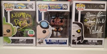 Funko Gesigneerd Dr. Emmet Brown -The Nun -Dipsy Teletubbies beschikbaar voor biedingen