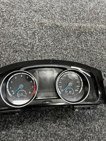 Volkswagen Golf 7 R , teller origineel beschikbaar voor biedingen